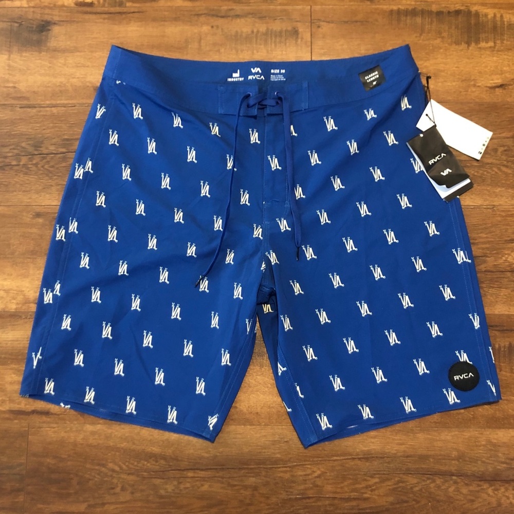New Men’s RVCA Trunks